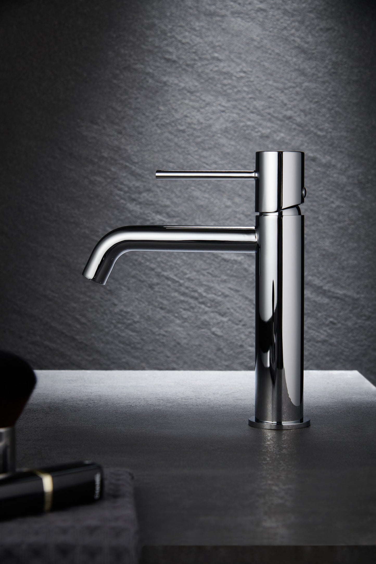 Photo d’ambiance mitigeur lavabo IMEX Monza Chrome installé