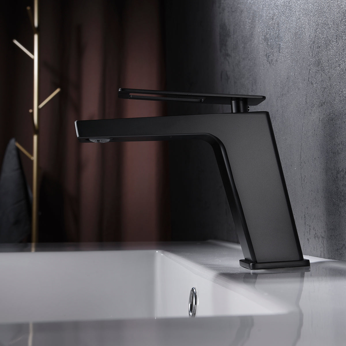 Mitigeur lavabo IMEX Suecia Noir mat en ambiance