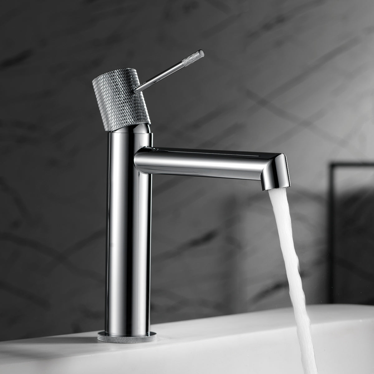 Mitigeur lavabo IMEX Line en ambiance salle de bain
