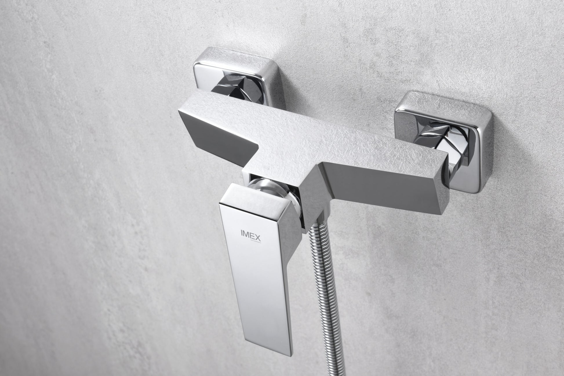 Détail mitigeur douche IMEX Art Chrome
