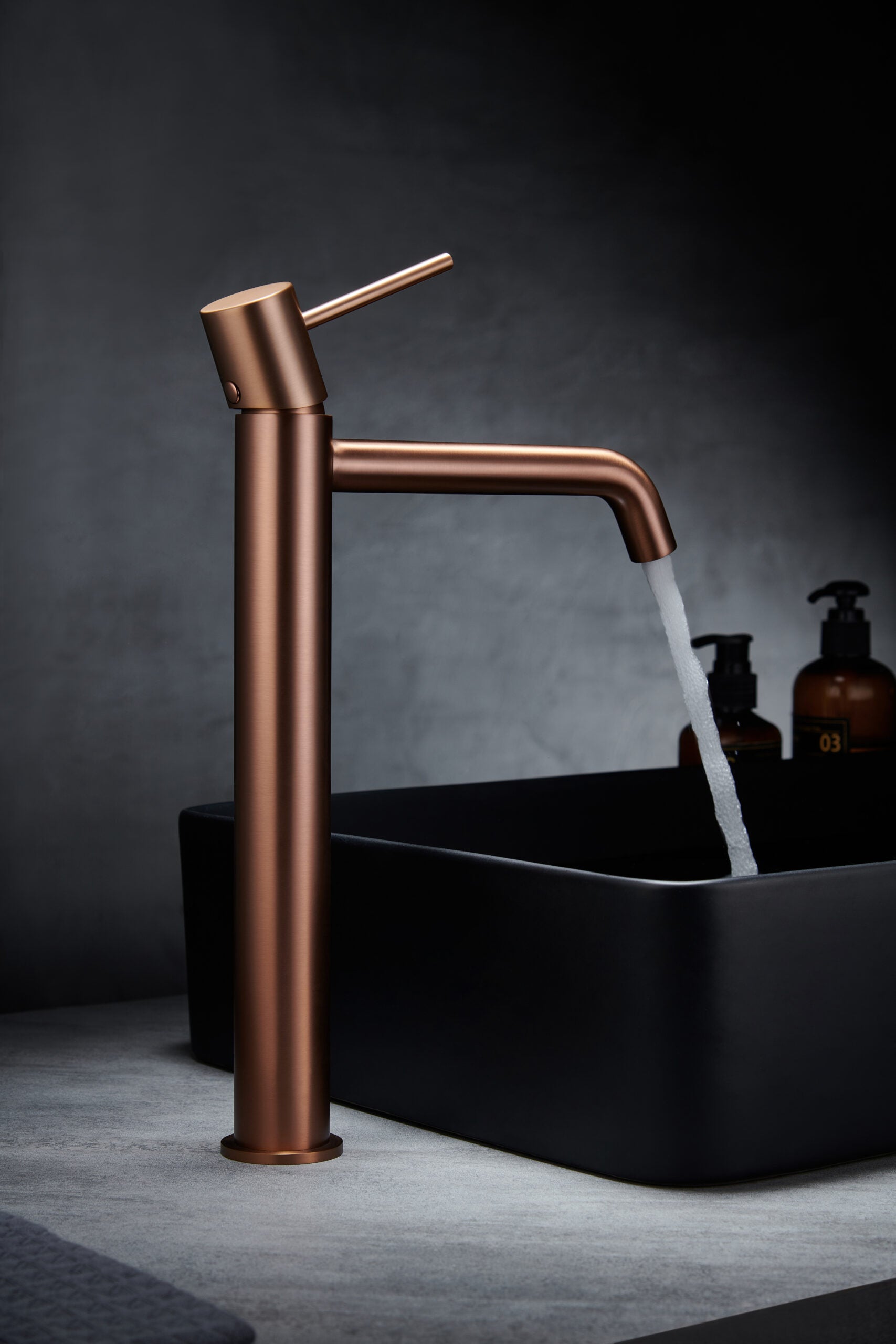 Photo détail mitigeur lavabo haut IMEX Monza Or rose brossé