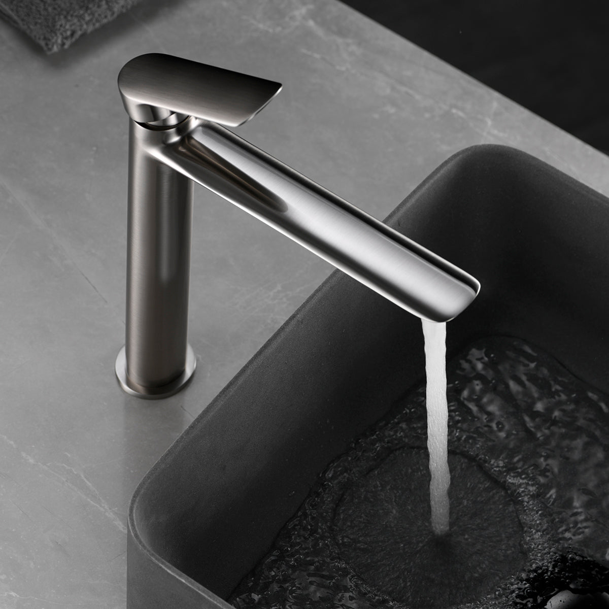 Photo ambiance mitigeur lavabo haut IMEX Ural Nickel brossé